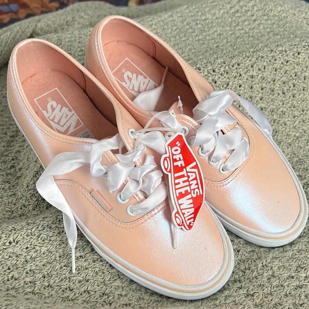 Vans- pearlized look